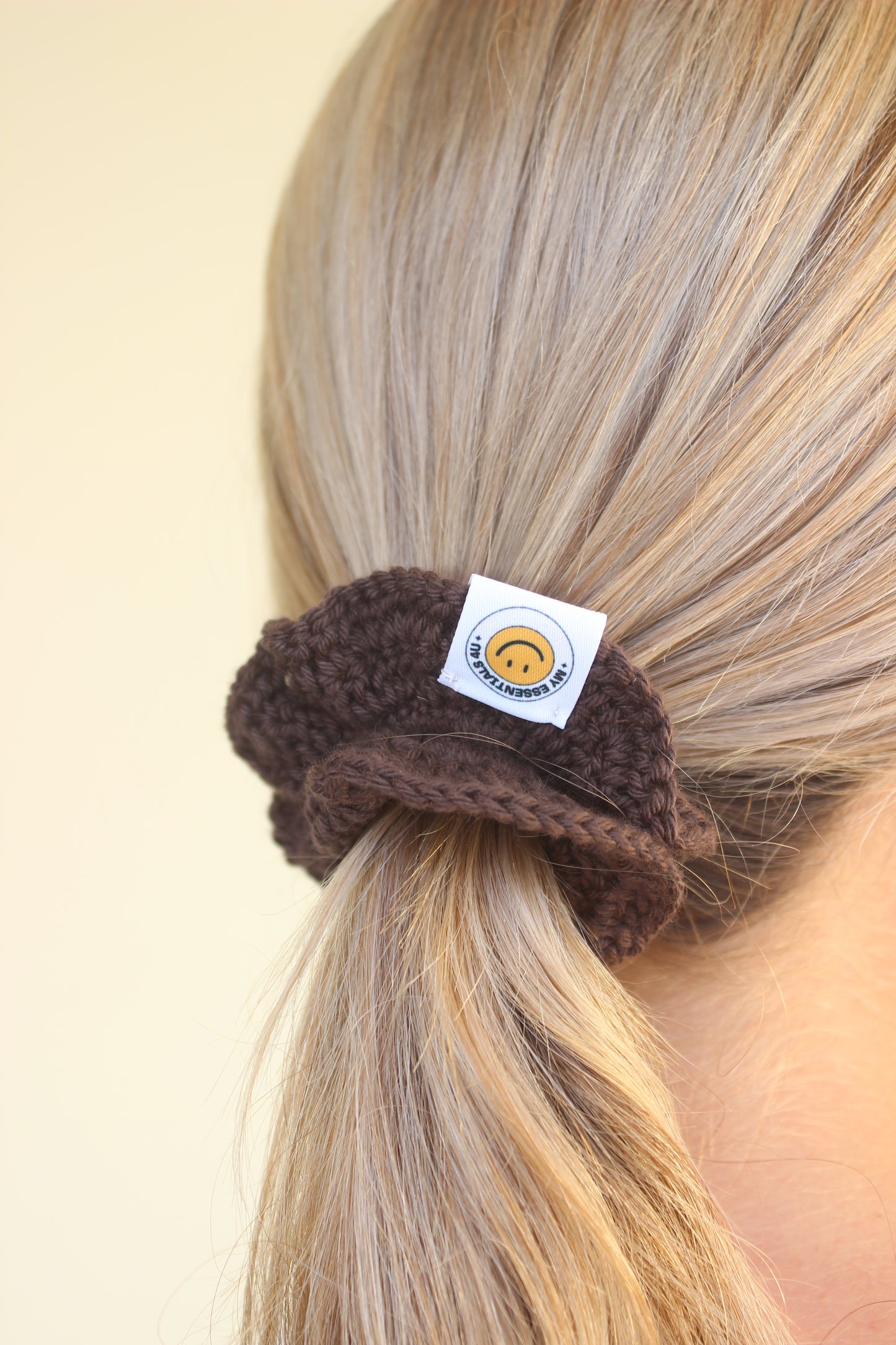 CROCHET Scrunchie schoko