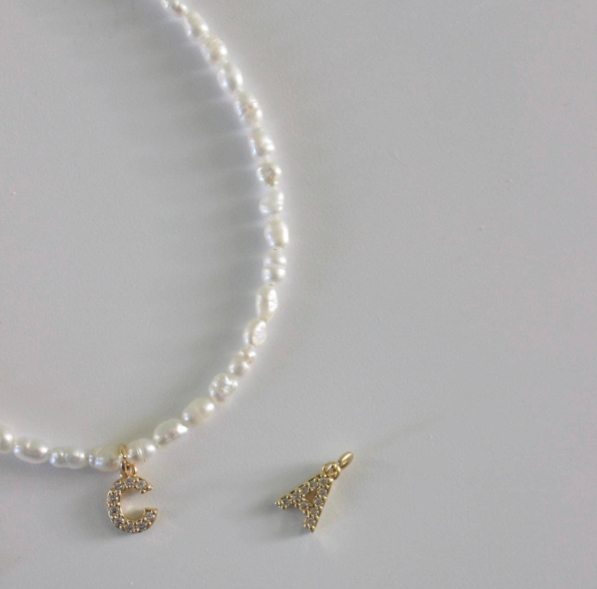 Buchstaben-Armband