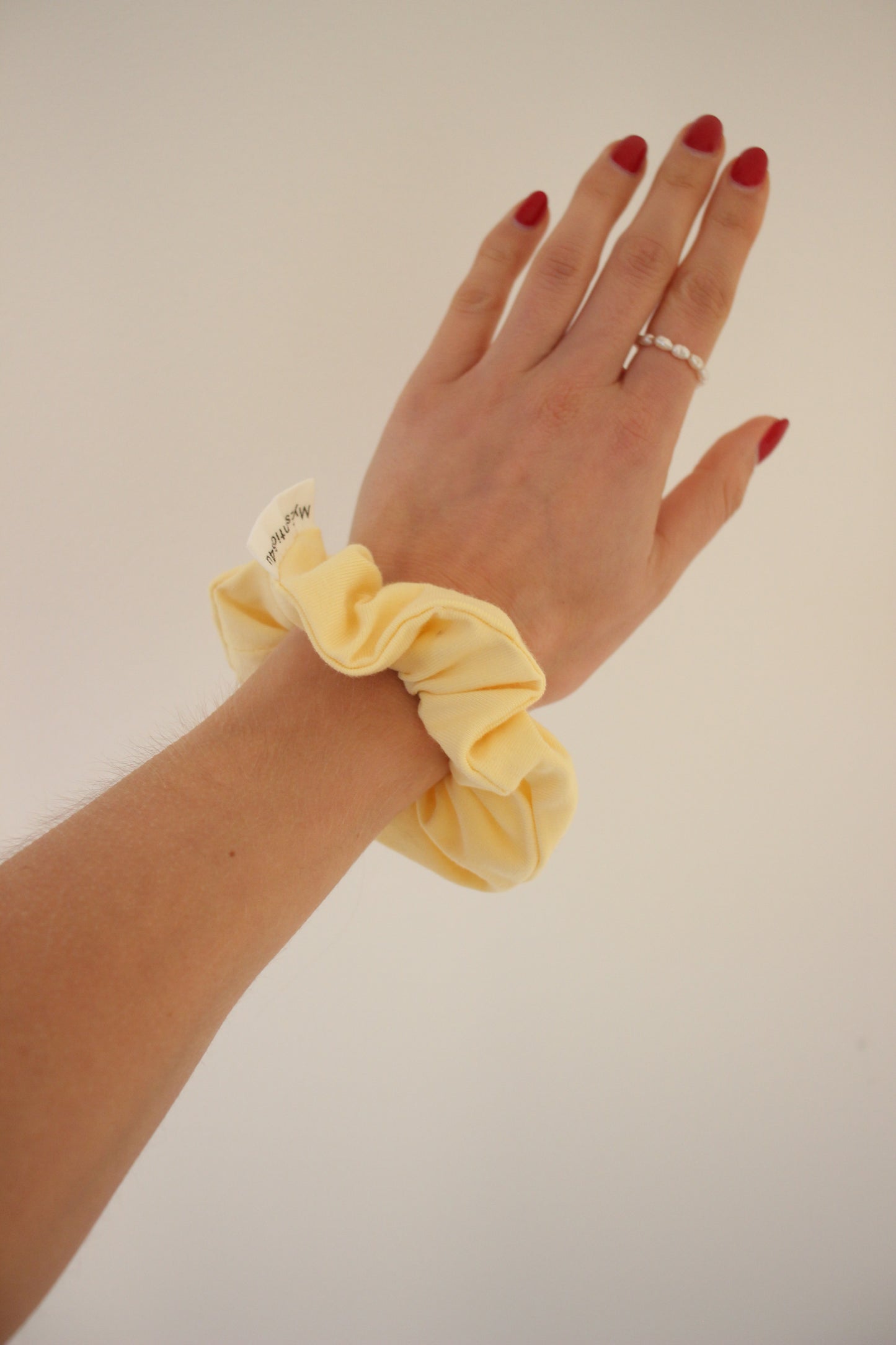 Scrunchie Butter Yellow