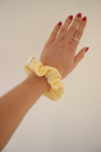 Scrunchie Butter Yellow
