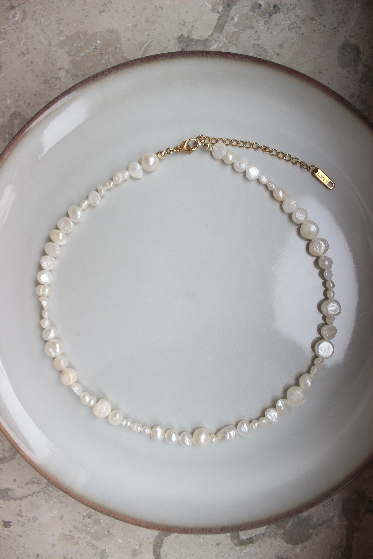 Big freshwater pearl necklace