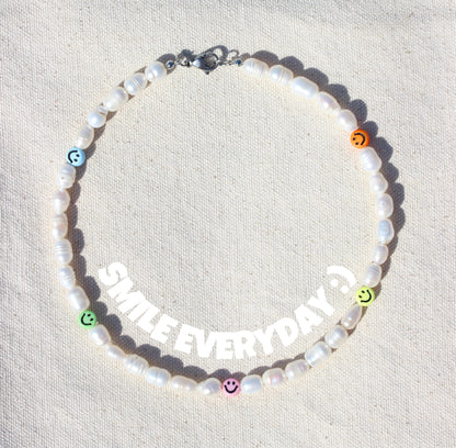 HAPPY SMILE Choker