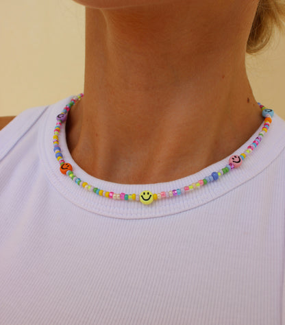 TRICOLOR Smiley Choker