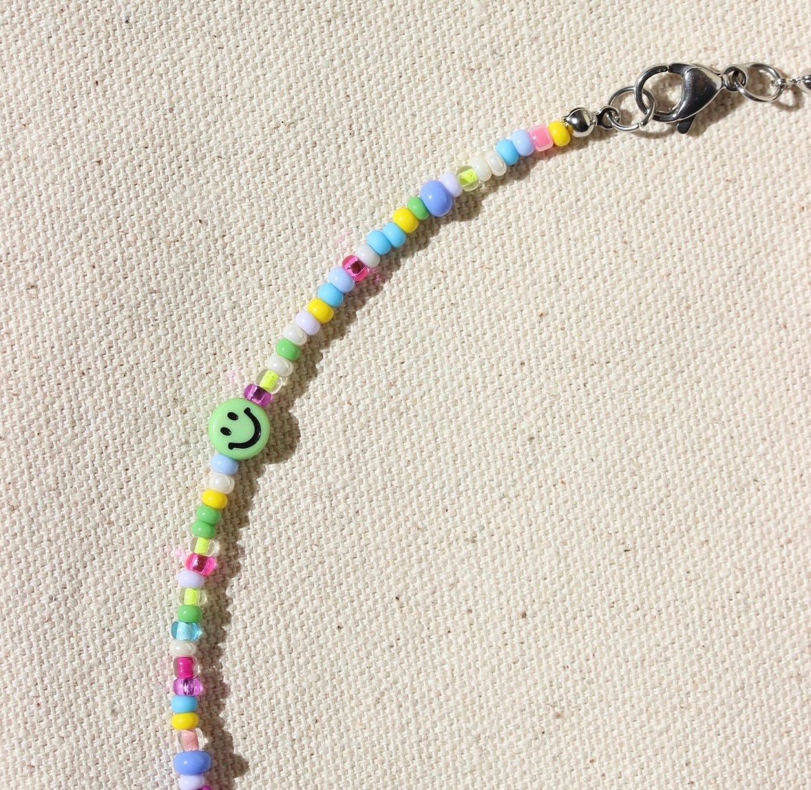 TRICOLOR Smiley Choker