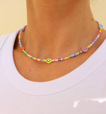 TRICOLOR Smiley Choker